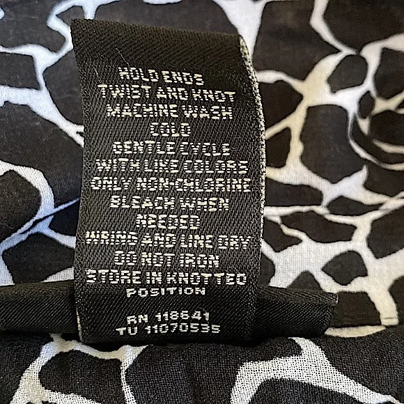 Lane Bryant Black White Floral Crinkle Button Down Long Sleeve Blouse Size 22/24 - Picture 8 of 9